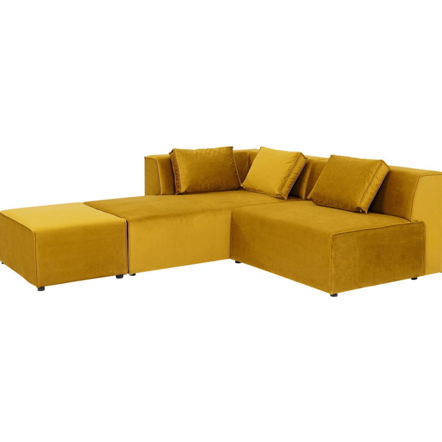 Желтый диван