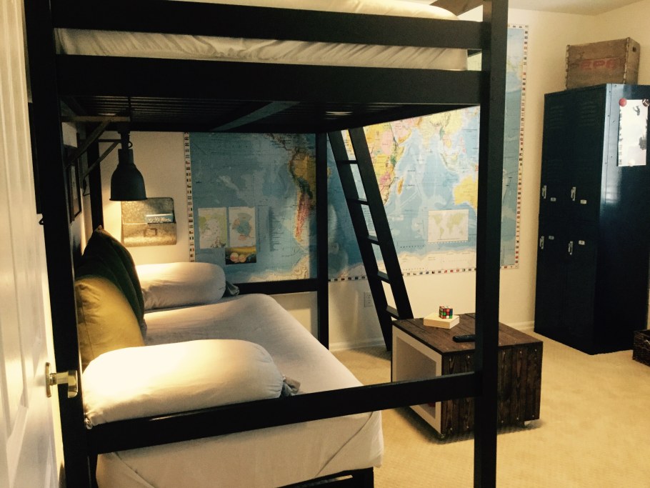 Кровать чердак для взрослых в стиле лофт