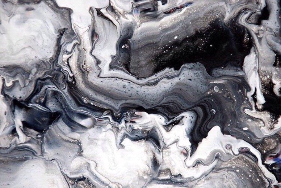 Абстракция в бежевых тонах