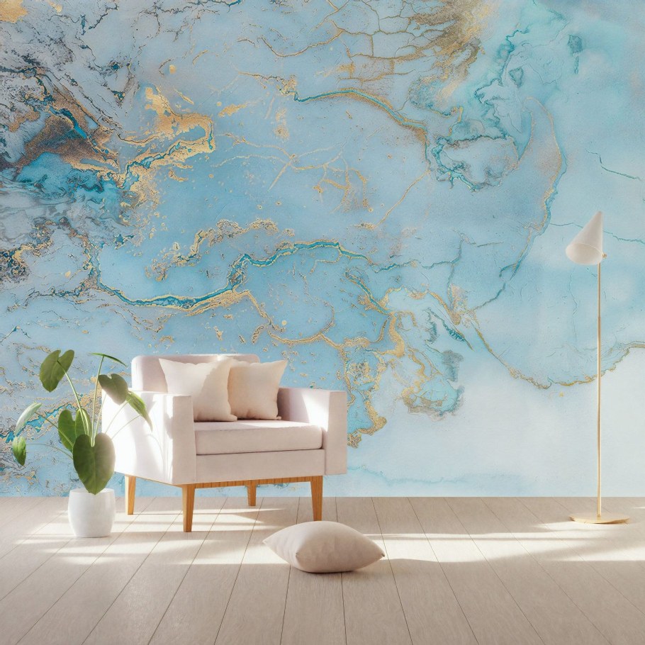 Акварельные разводы на стене