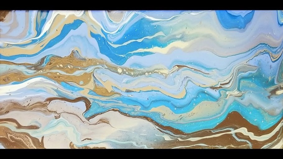 Разводы на стене