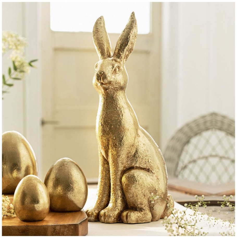 Фигурка декоративная "заяц"