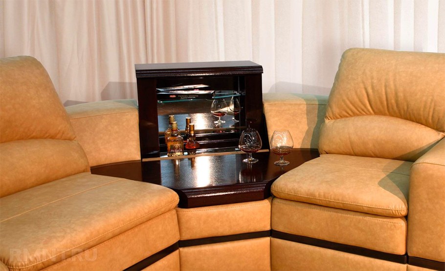 Диван с мини баром