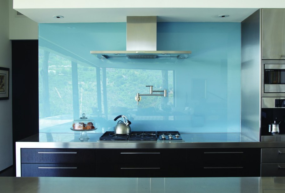 Стеклянный фартук