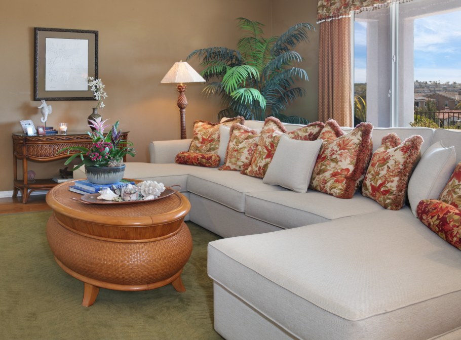 Диван в гостиную