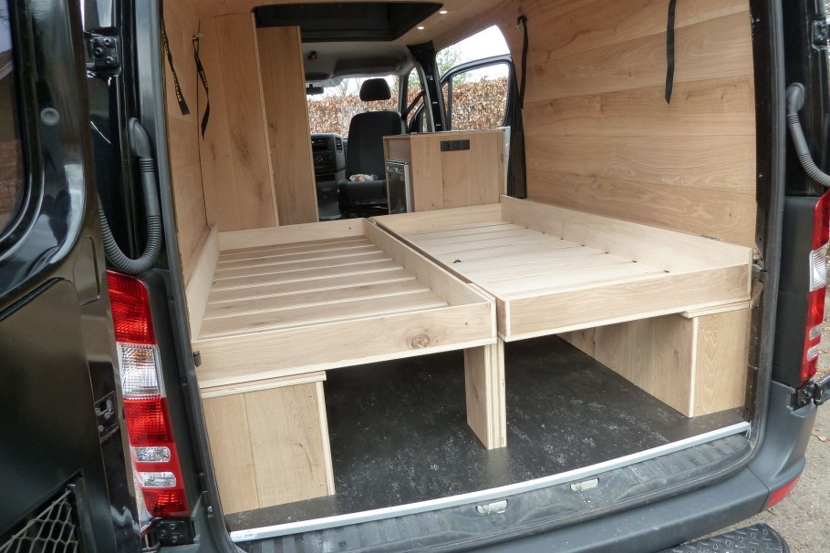 Фольксваген т 5 автодом раздвижная кровать из дерева