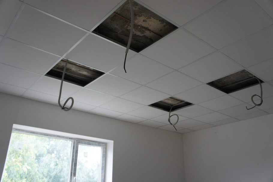 Албес потолок Армстронг