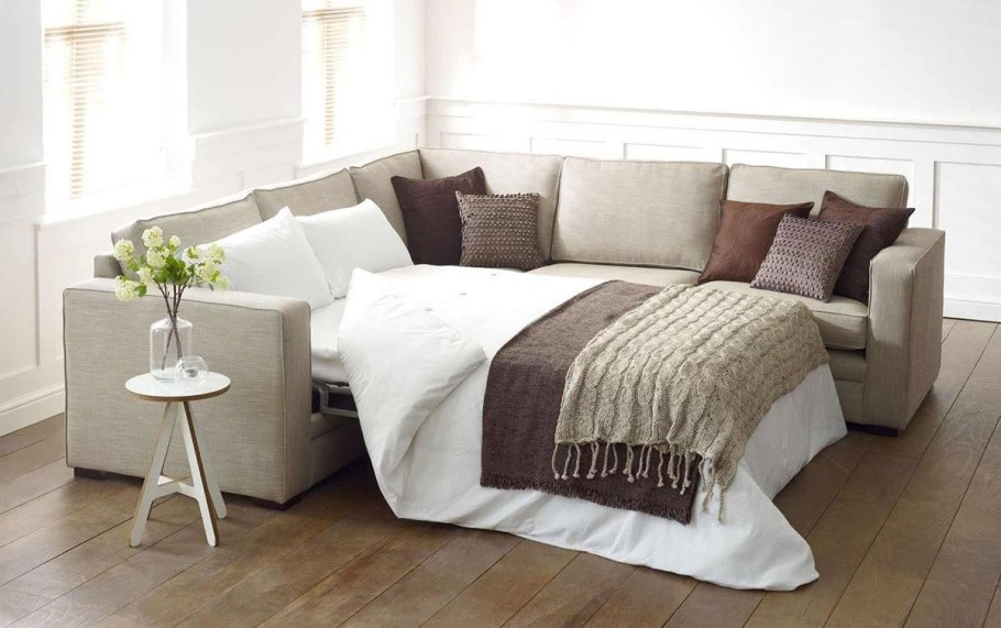 Спальня с диваном