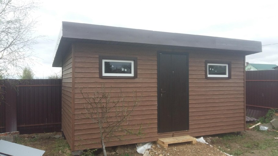 Садовый туалет с умывальником