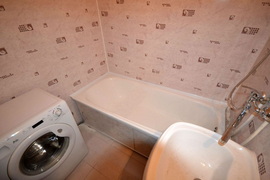 Обклеить ванну пластиковыми панелями