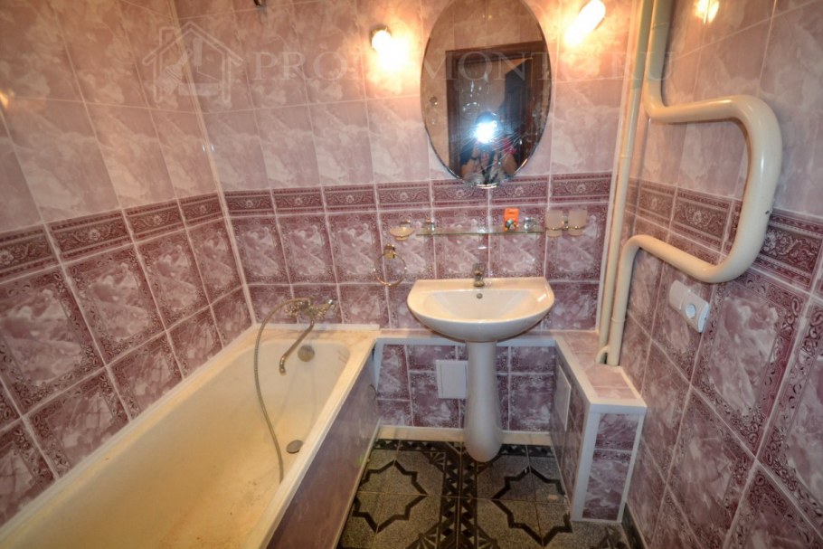 Отделка санузла панелями ПВХ