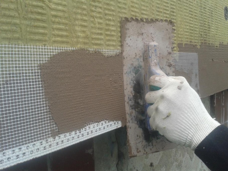 Профиль угловой Кнауф ПВХ перфорированный с сеткой 2500 мм