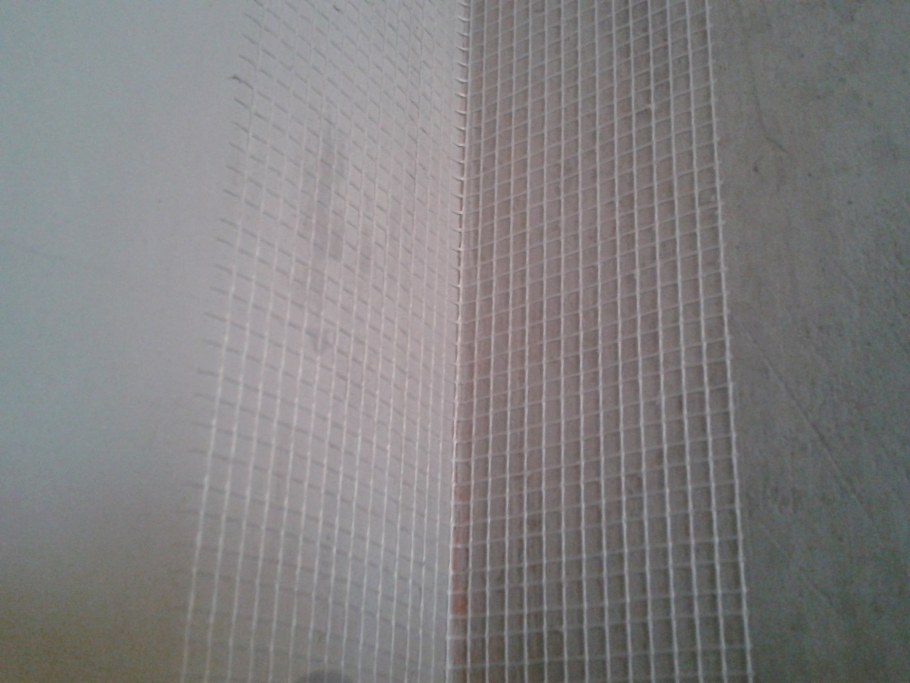 Шпаклевание углов с серпянкой