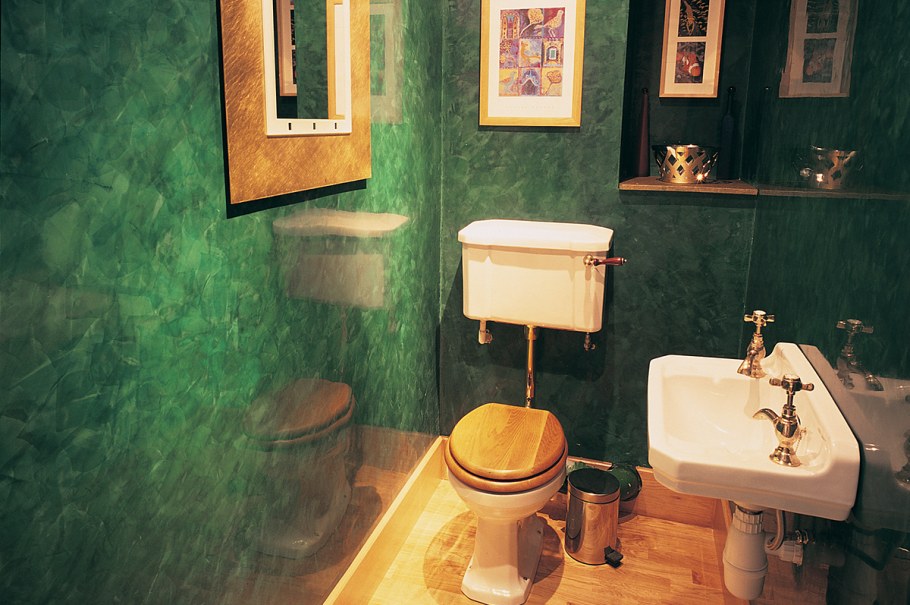 Декоративная штукатурка в санузле