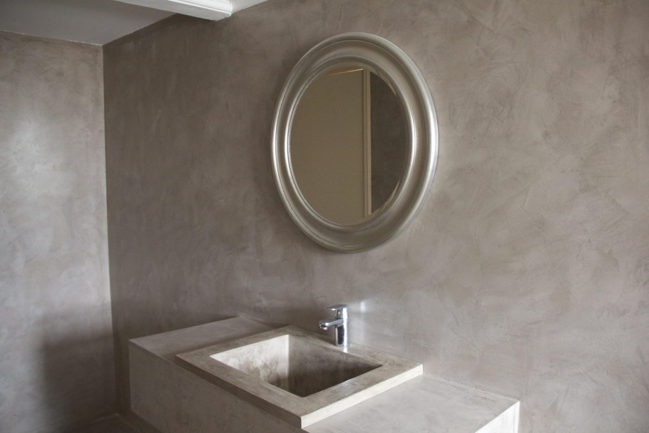 Ванная в темных тонах