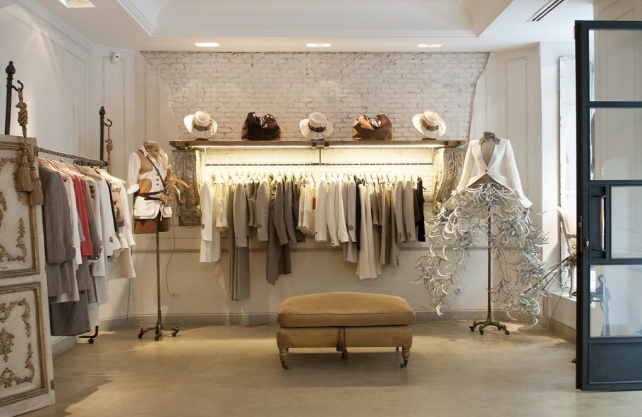 Витрина магазина одежды в стиле Прованс