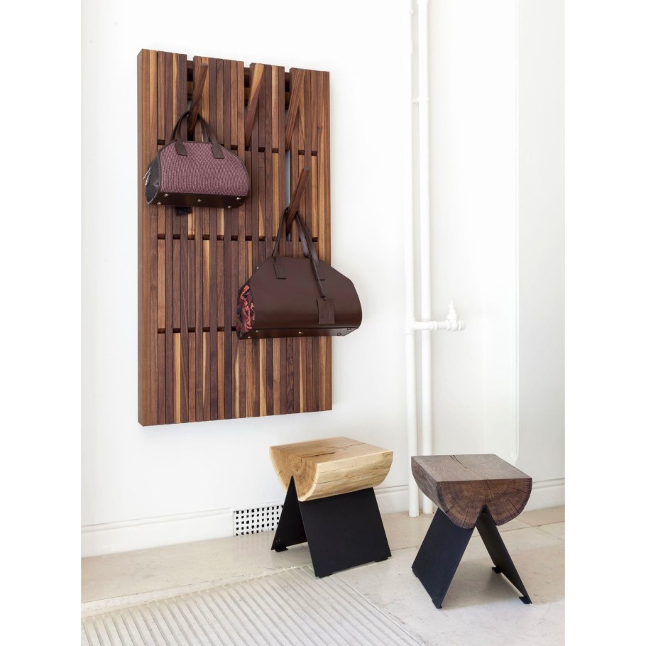 Доска с крючками