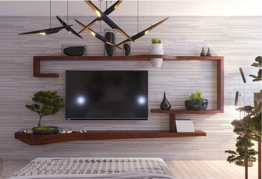 Полки над телевизором в гостиной