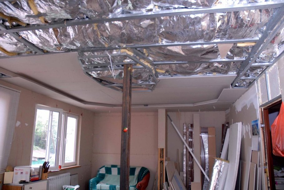 Самый дешевый потолок своими руками