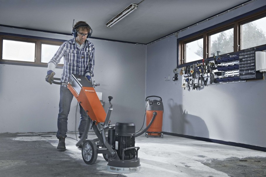 Машина шлифовальная по бетону Bosch GBR 15 Cag