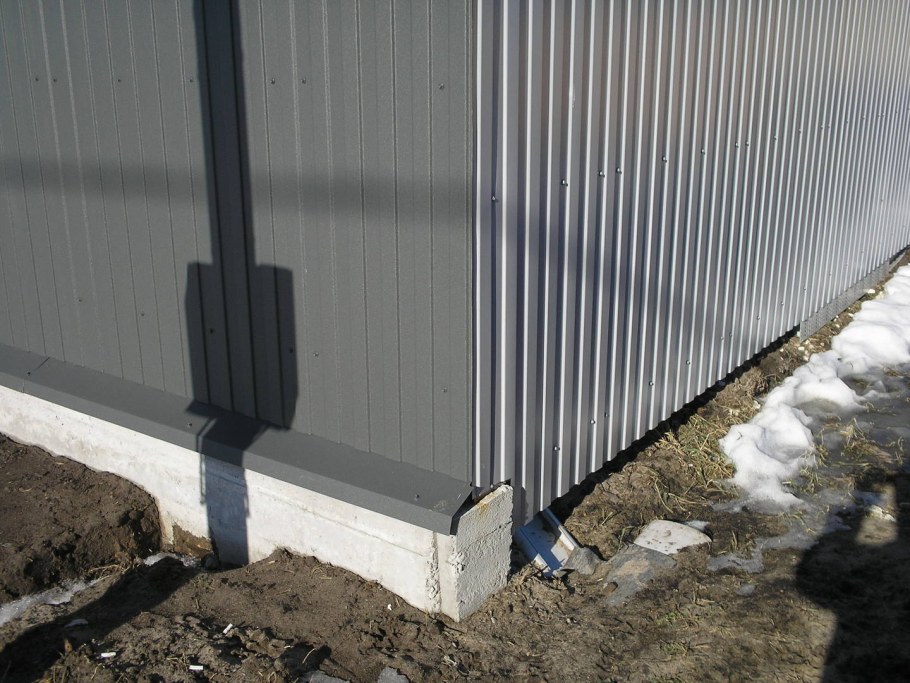 Забор из профлиста и сетки снизу