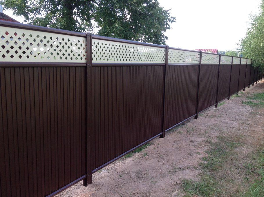 Забор снизу рабица сверху метал