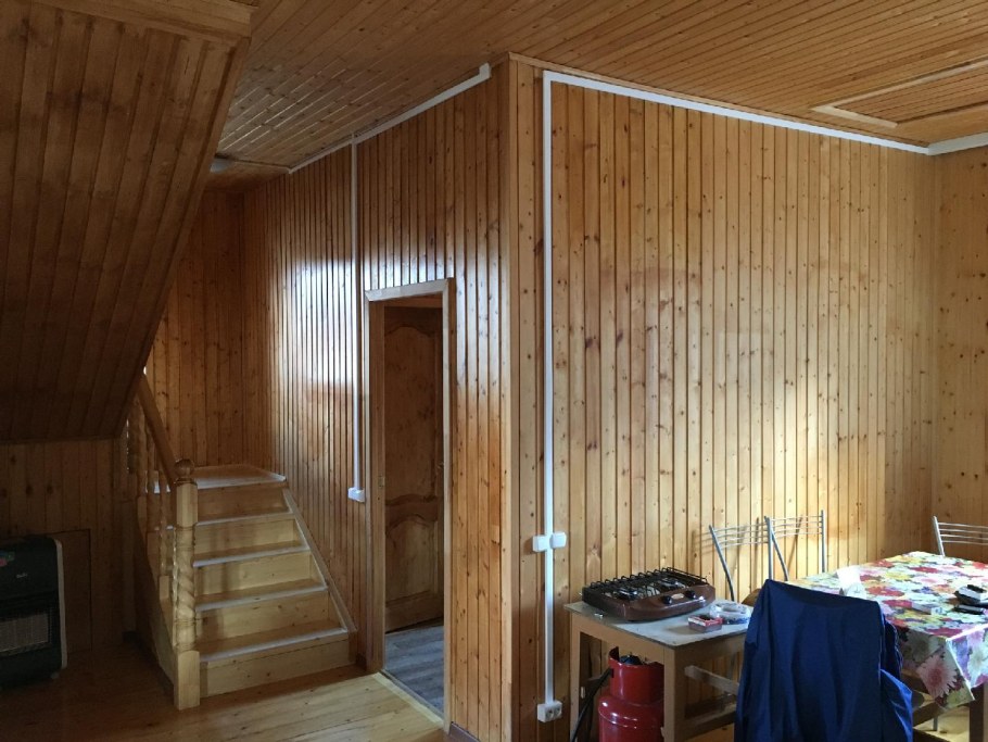 Дачный интерьер с вагонкой