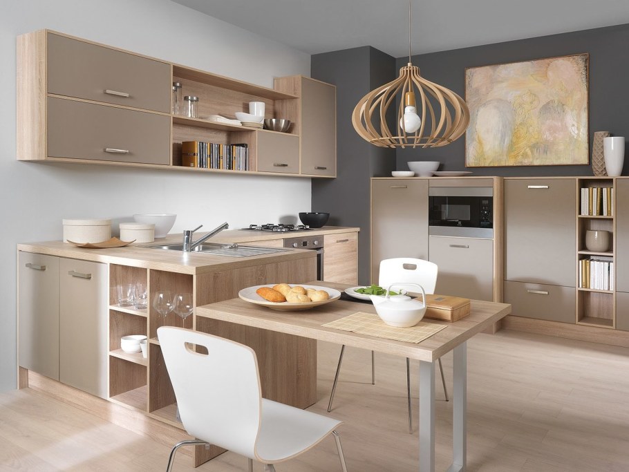 Сочетание цветов в интерьере кухни латте