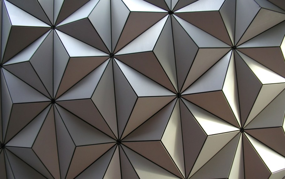 Зеркальная поверхность