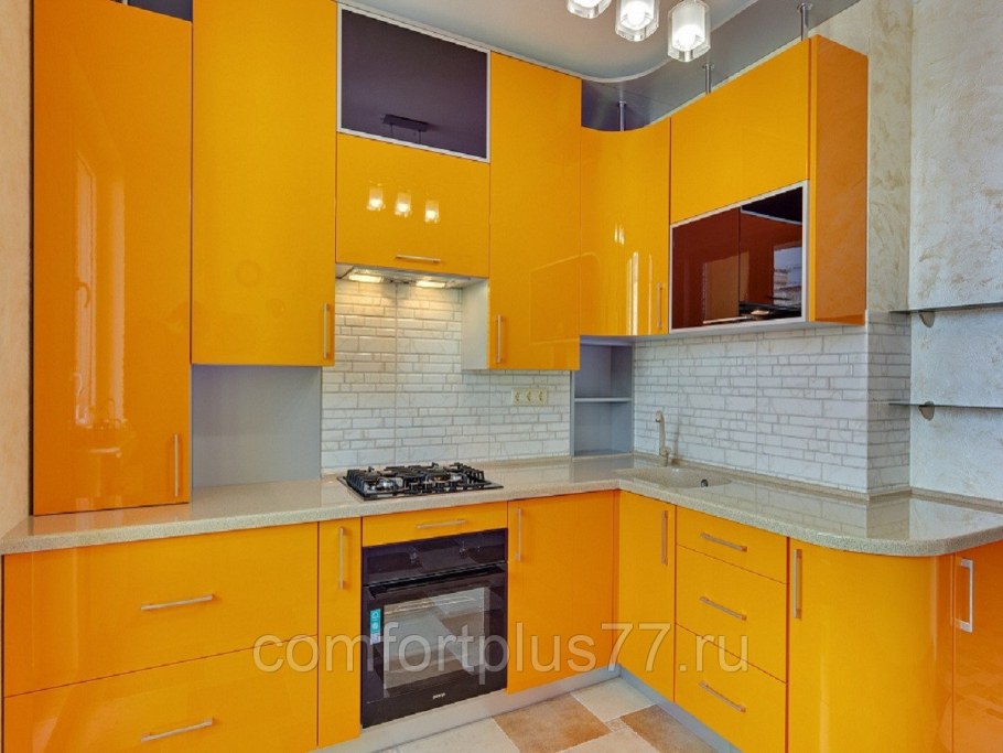 Кухня зеленая с черным