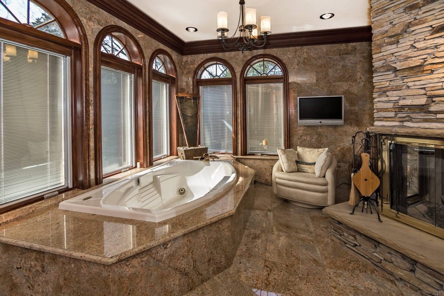 Отделка гранитом