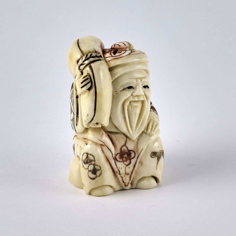 Старинные нэцкэ Японии