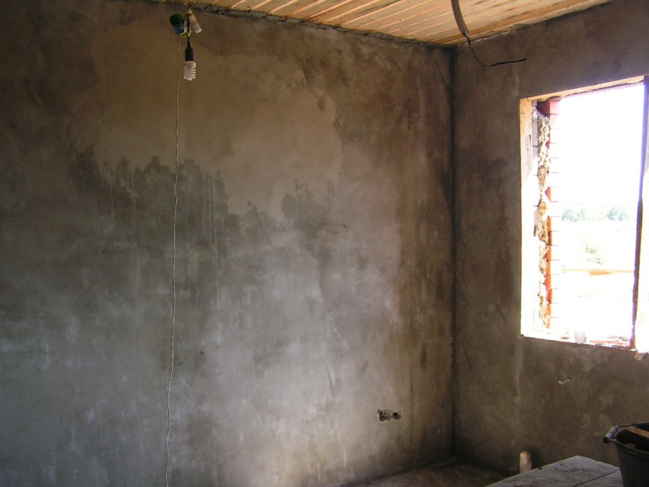 Штукатурка кирпичной стены цементным раствором