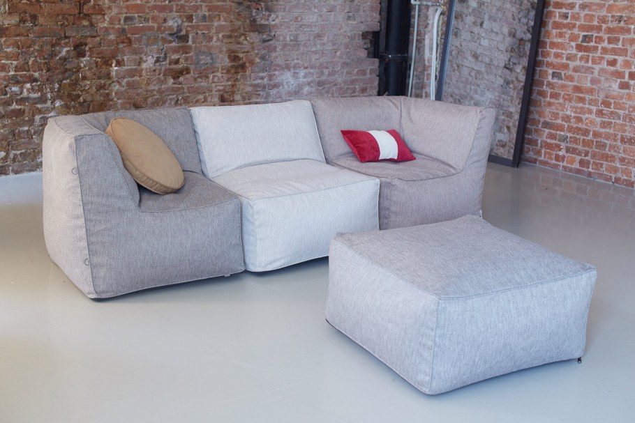 Угловой раскладной диван для гостиной бежевый