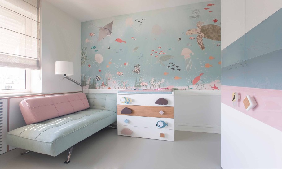 Детская комната в постельных тонах