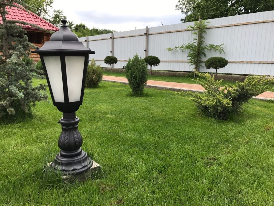 Фонарь уличный Наземный