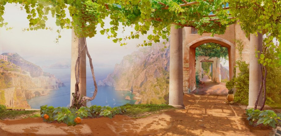 Арка в море