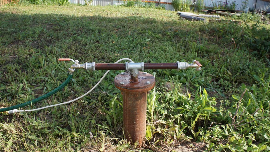 Колонка для воды на даче