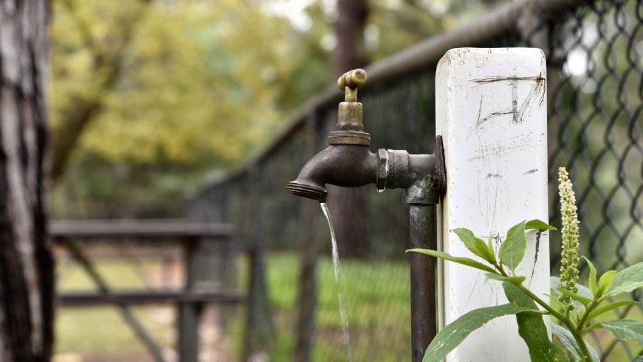 Дачный уличный кран