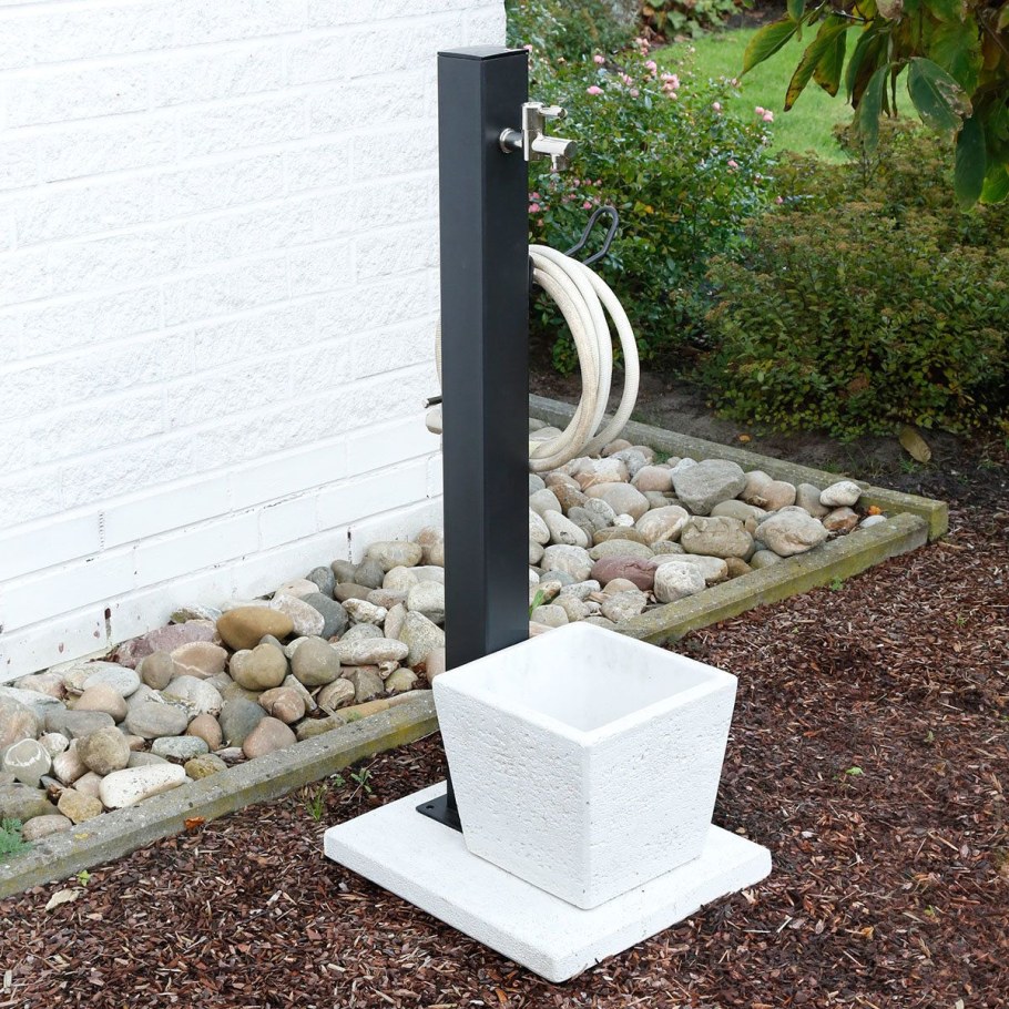 Уличная колонка