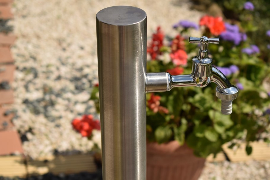 Уличный водопроводный кран