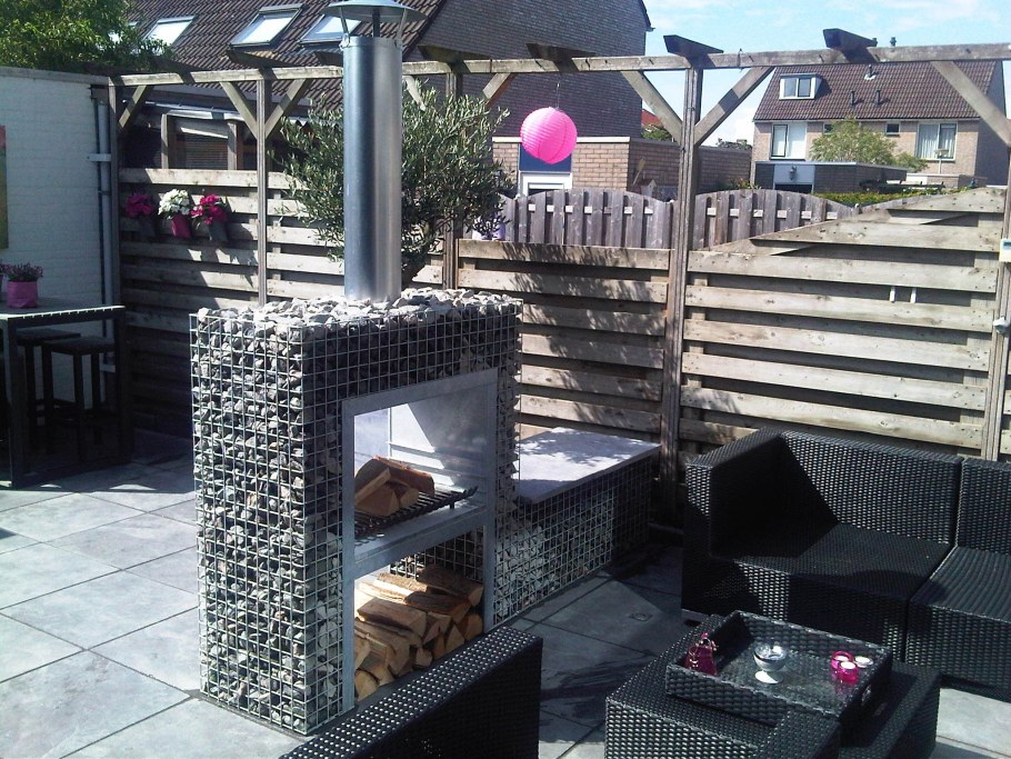 Габион камин уличный