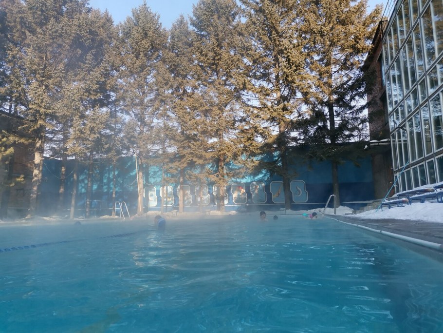 Открытый бассейн в Уссурийске