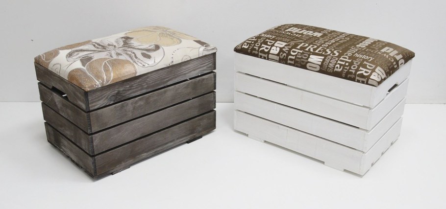 Пуф из деревянного ящика для хранения