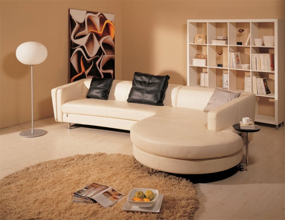 Большой диван для гостиной