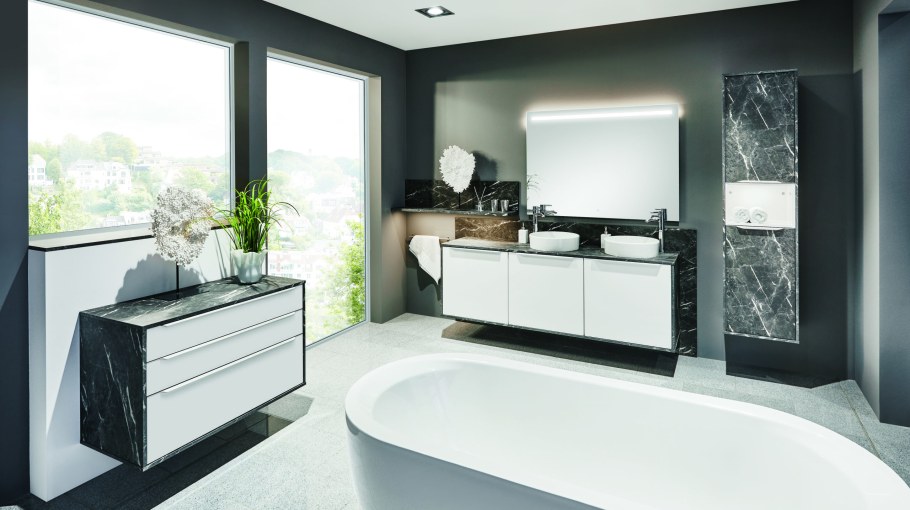 Мебель для ванной комнаты под дерево