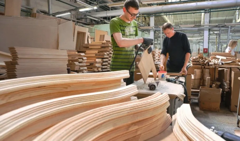 Сборочный цех мебели