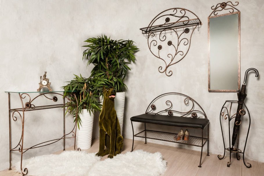 Кованная вешалка в прихожую