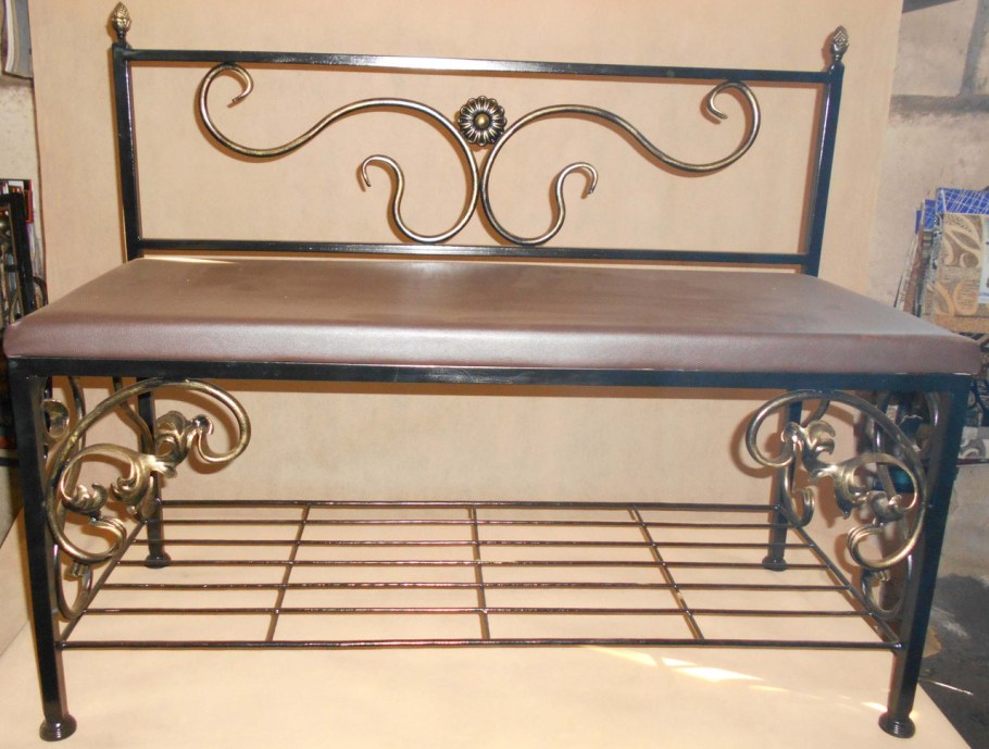 Вешалка в прихожую