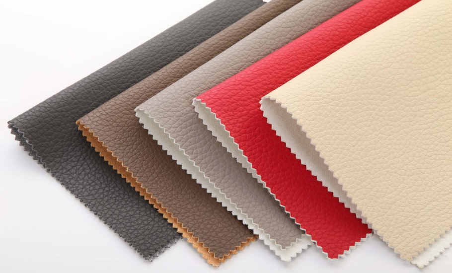 Протирка кожаной мебели